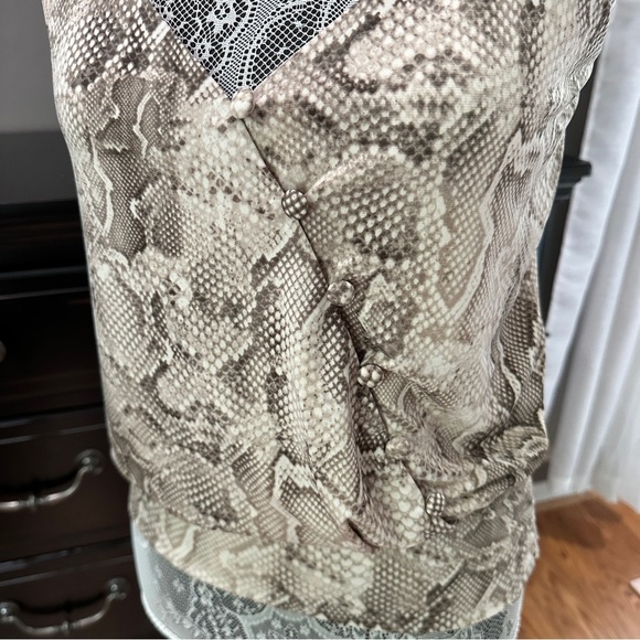 White House Black Market XS Snake Print Camisole - Picture 3 of 16